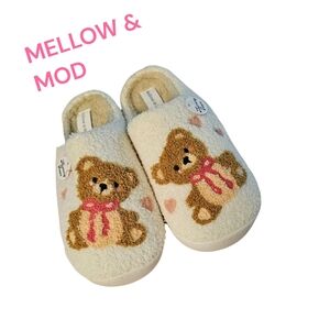 Mellow & Mod Teddy Bear cream and Brown Slippers